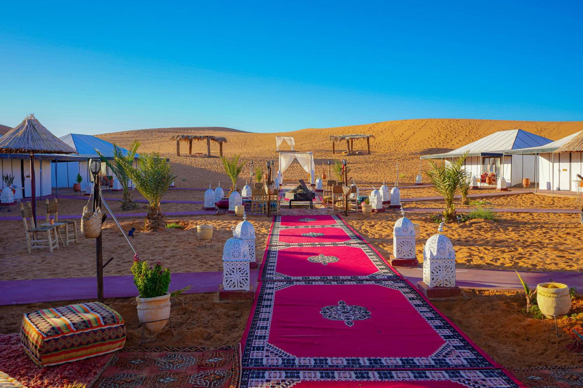 Salambo Tente Merzouga Buitenkant foto